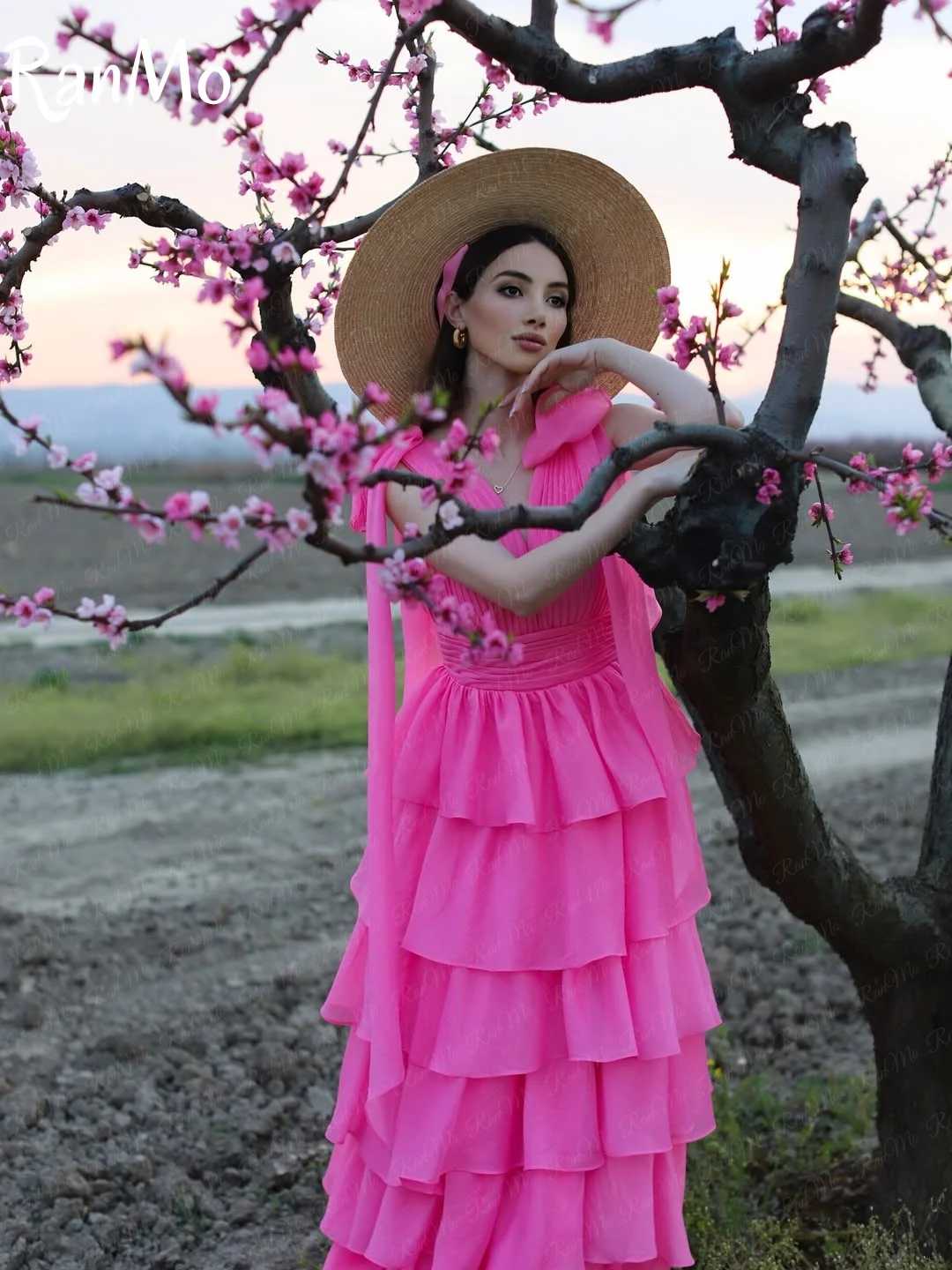 Ranmo Customized Pink Multi-Layered A-line Side Slit robes de soirée Sleeveless Party Dresses Floor-Length Bow Prom Dress 2025