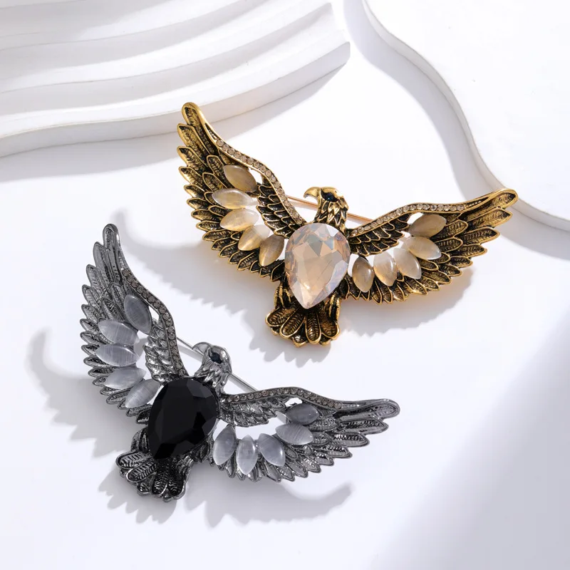 New retro eagle wing brooch, atmospheric and trendy animal fashion, Dapeng wing brooch, versatile and domineering brooch