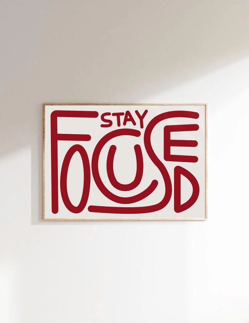 Moderner abstrakter Leinwanddruck „Stay Focused“, rahmenlose rote Motivations-Typografie für Wohnzimmer und Schlafzimmer, Heimdekoration