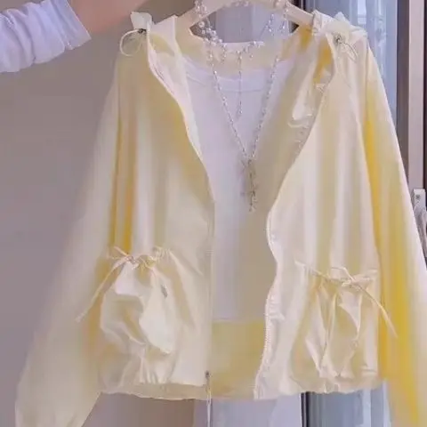 

Lace Hooded Coat Spring Summer New Thin Sunscreen Jacket Female Top Western Pocket Outwear Bow Design Sense Outcoat Women Blouse