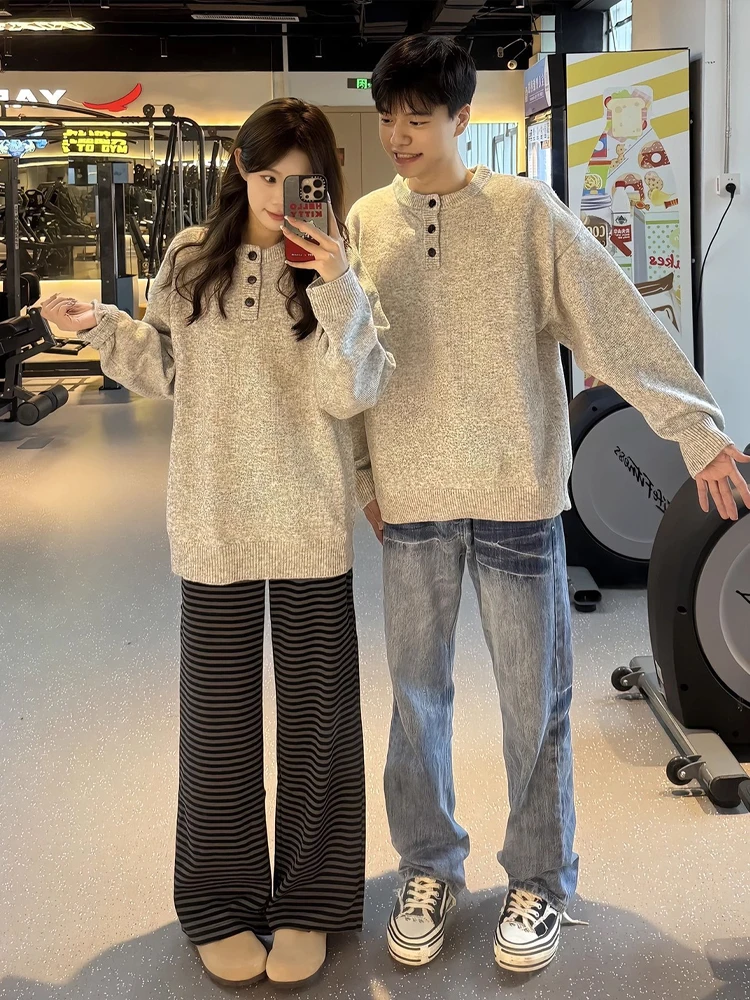 

Мужской свитер в американском ретро-стиле с воротником хенли, повседневный базовый слой, универсальный топ для осеннего сезона, мягкая и комфортная ткань