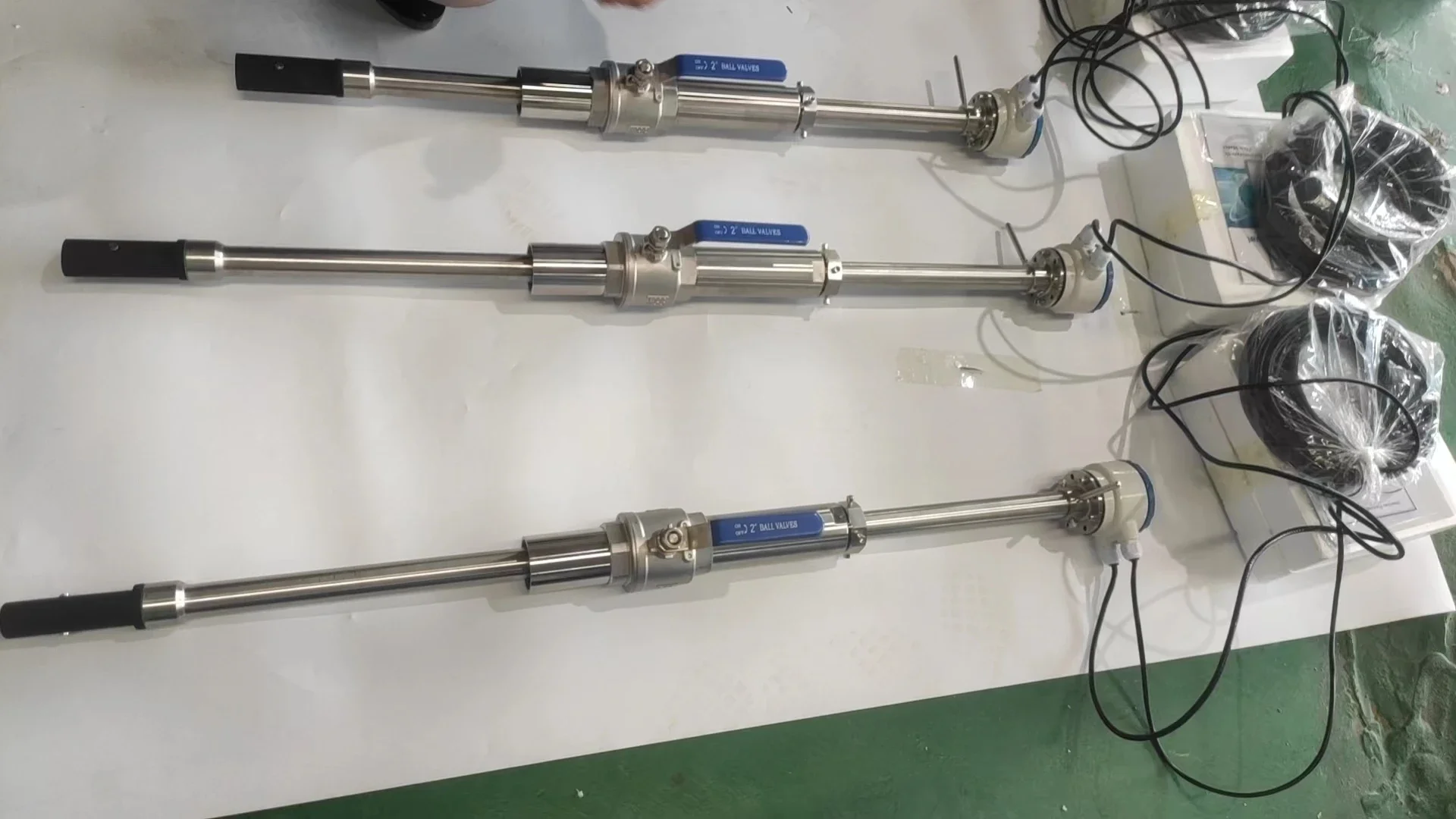 Medidor de flujo electromagnético de inserción de tubería variable