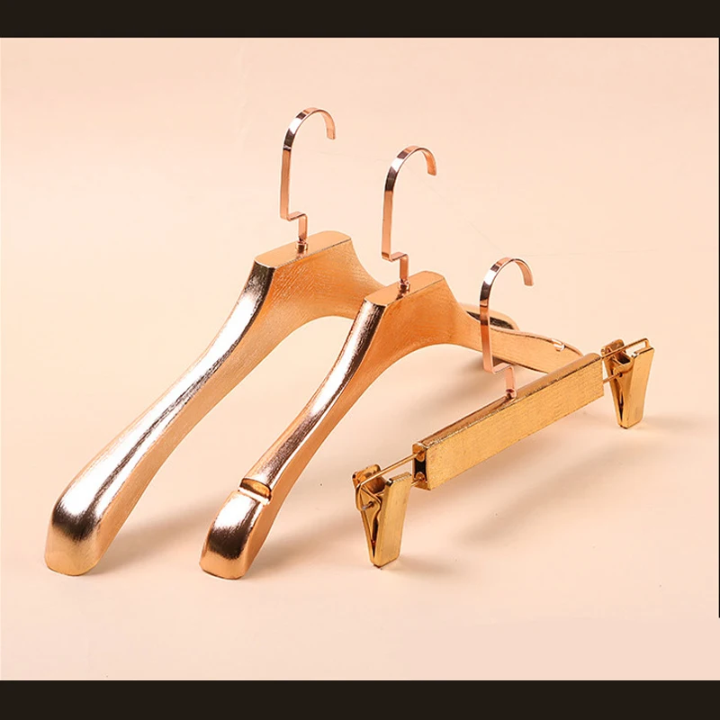 5PCS Gold Non-Slip Clothes Hanger,Adult Suit Hangers with 3CM Wide Shoulder,Closet Storage Rack for Coat T-Shirts Sweater Pants