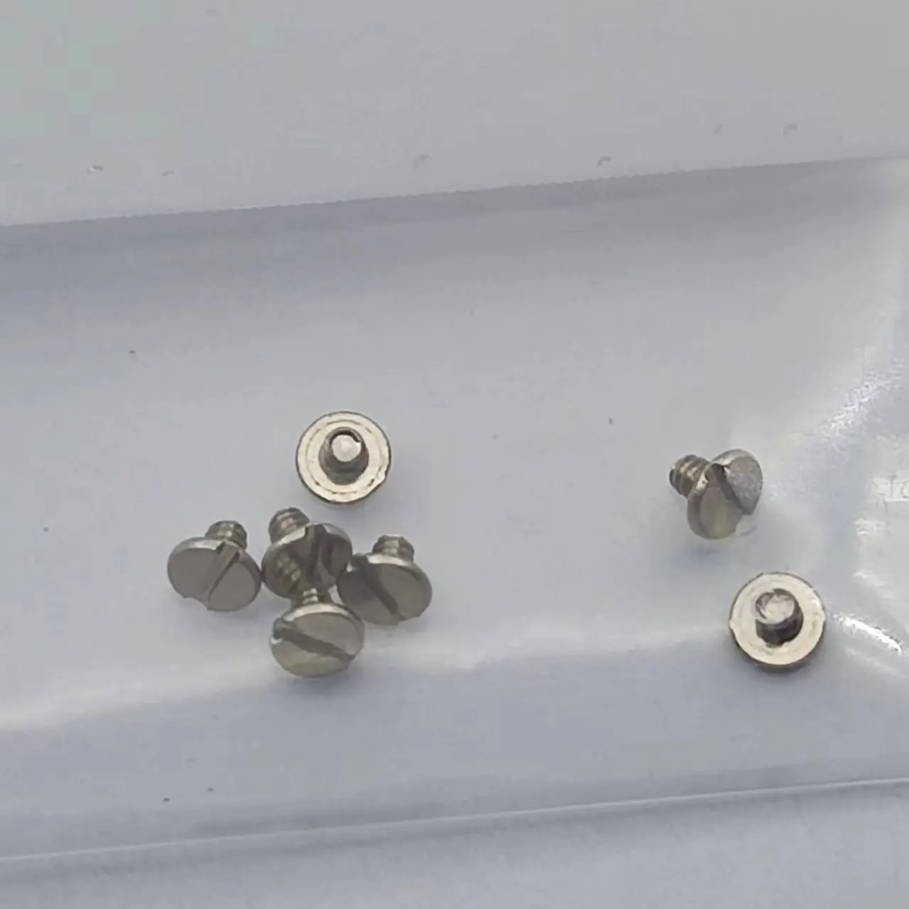 10 SZTUK Akcesoria do zegarków precyzyjny mechanizm NH35 NH36 kompletny zestaw śrubowych płytek zaciskowych zmiany kalendarza duże stalowe śruby koła