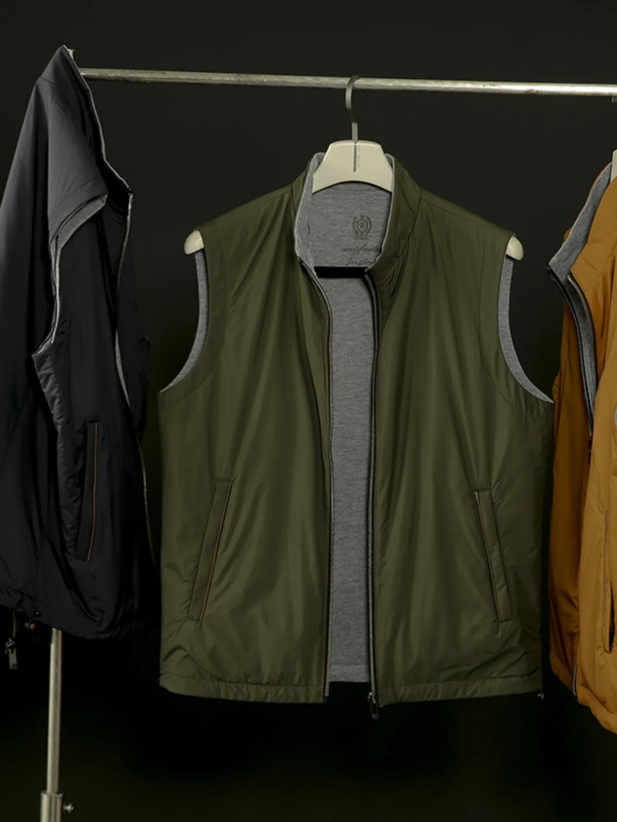 

Italian Luxury Reversible Stand Collar Svel Vest for Men Casual Versatile Autumn Winter Faion Youth Stand Fit