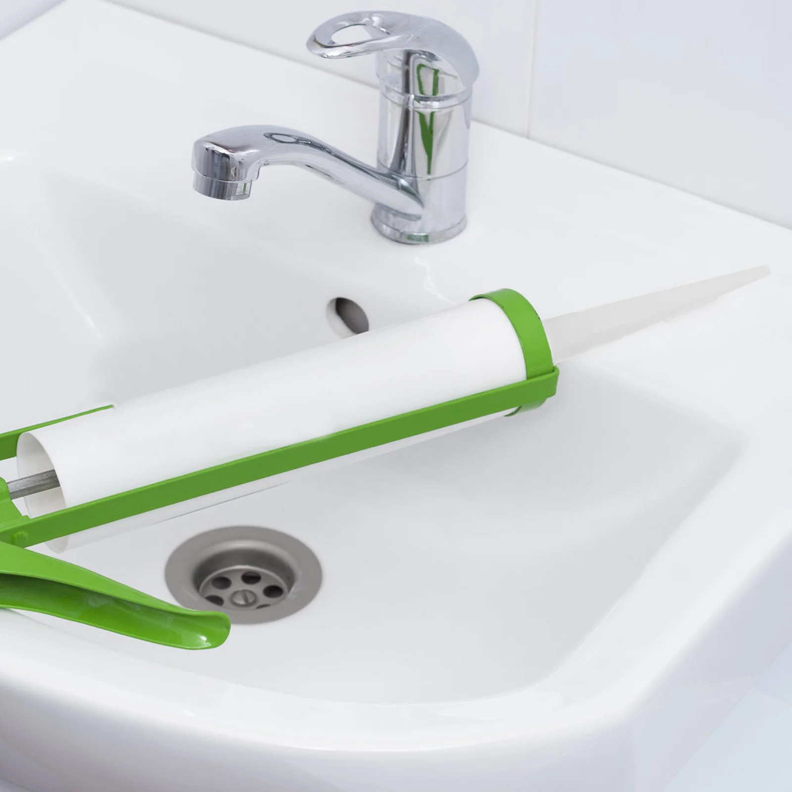 

200pcs Reusable Glass Glue Tips 1.5Cm Plastic Extender Applicator Precision Finishing Tool For Bathroom Kitchen Sealing Caulking