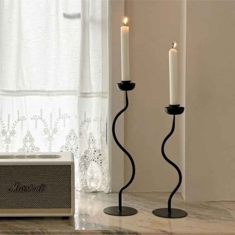

Домашний железный подсвечник, украшение, простой ретро черный подсвечник, декоративный креативный художественный подсвечник, орнамент LI605