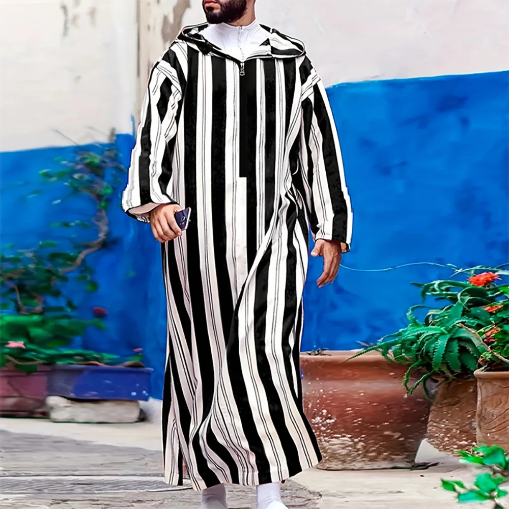 

Arab Style Embroidered Robe Middle Eastern Muslim Islamic Clothing with Side Pocket