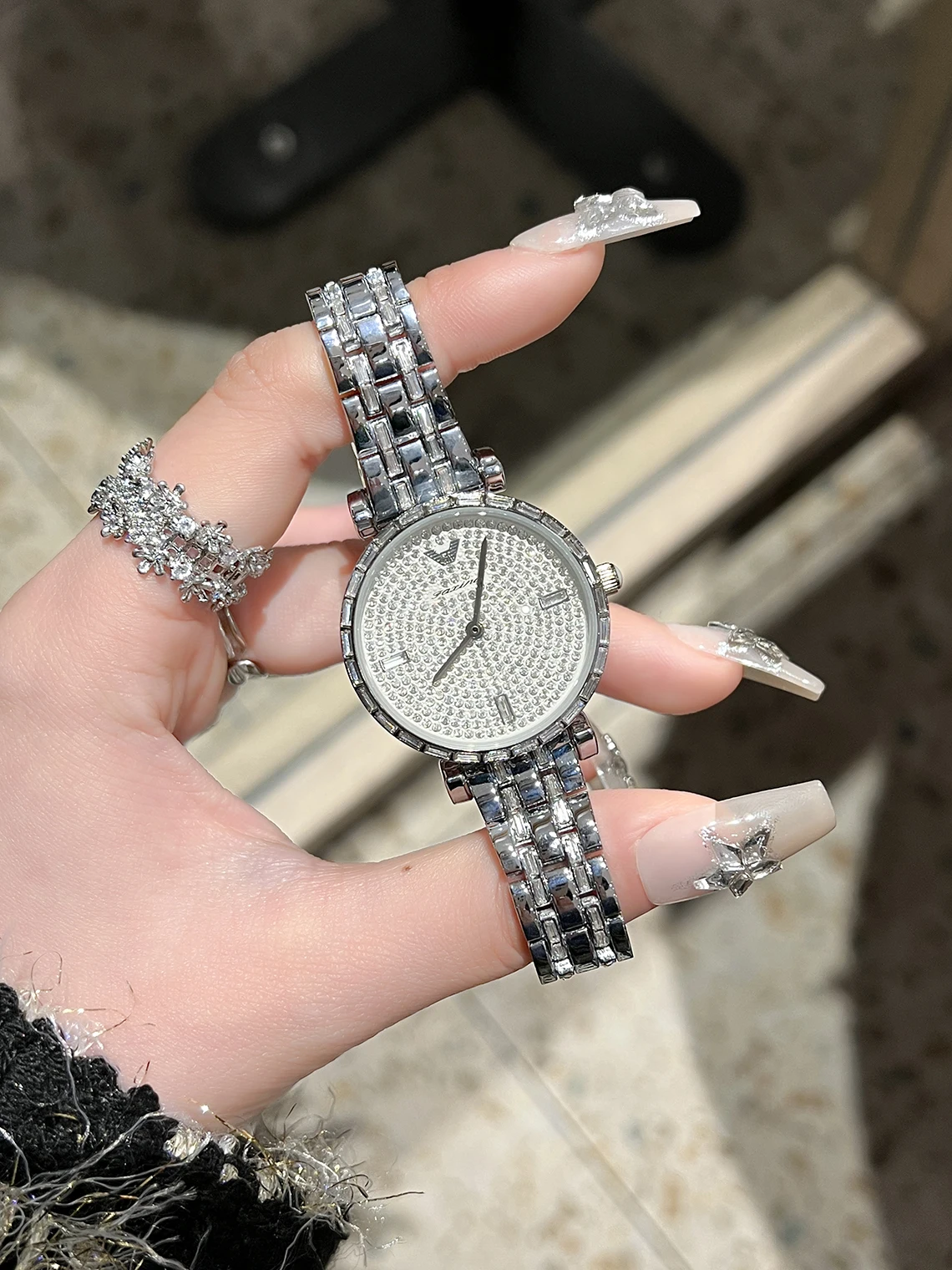 lady quartz watch full diamond plate decoration