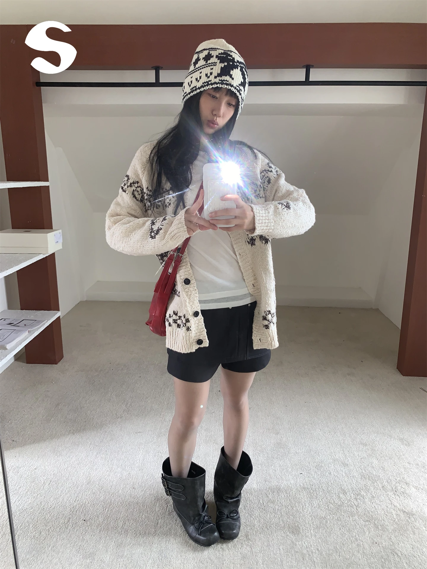 

Sp at Wool Knitted Cardigan Sweater Embroidered Floral Autumn Winter Loose Fit Versatile Warmth Button up Ladies Knitwear