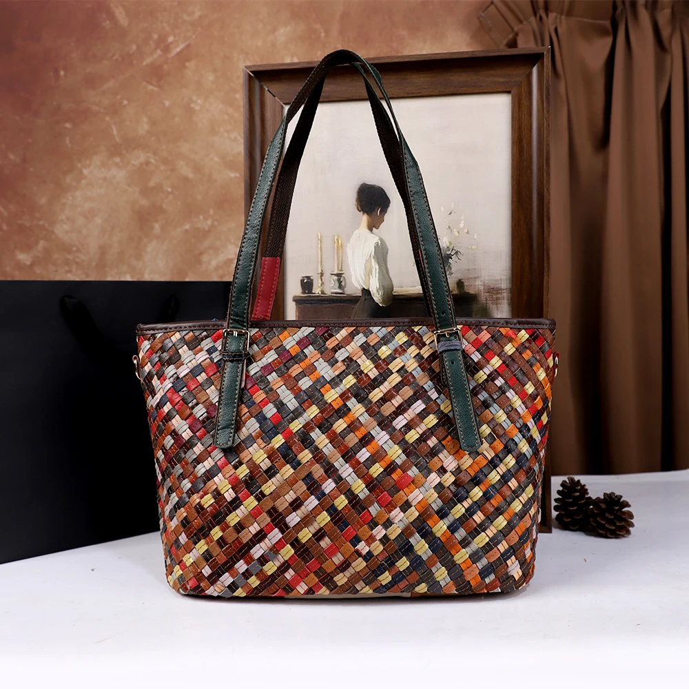 

2025 New style handbag, hand-woven bag, leather women's bag, large capacity, casual single-shoulder crossbody bag