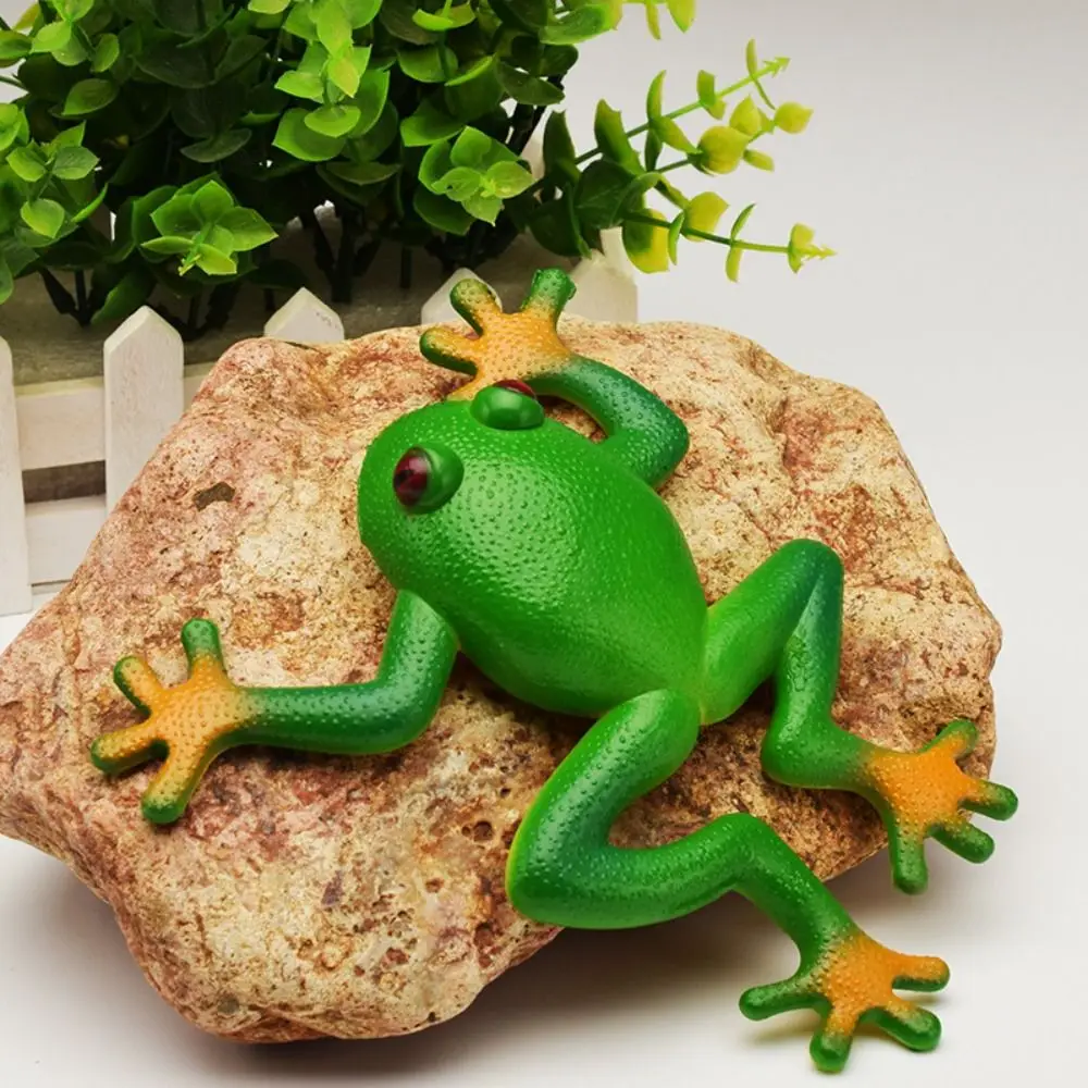 15*15cm Tricky Decompress Frog Toys Simulation Frog Model Soft Rubber Fake Frog Sensory Play Great Gift for Toddlers