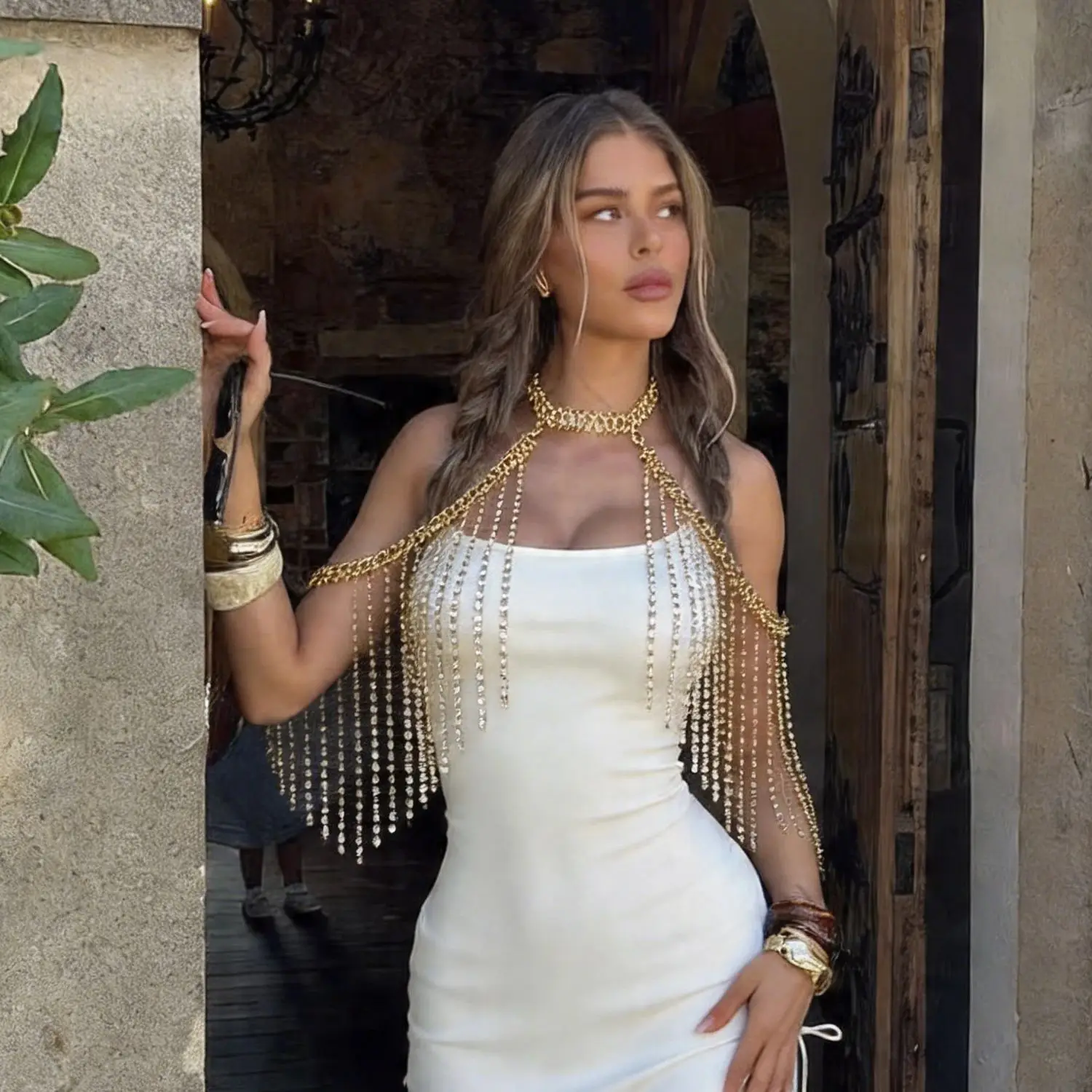 

Women Gold Rhinestone Halter Body Chain Fringe Shoulder Necklace Sexy Multi Strand Chest Chain Party Clubwear Evening Rave