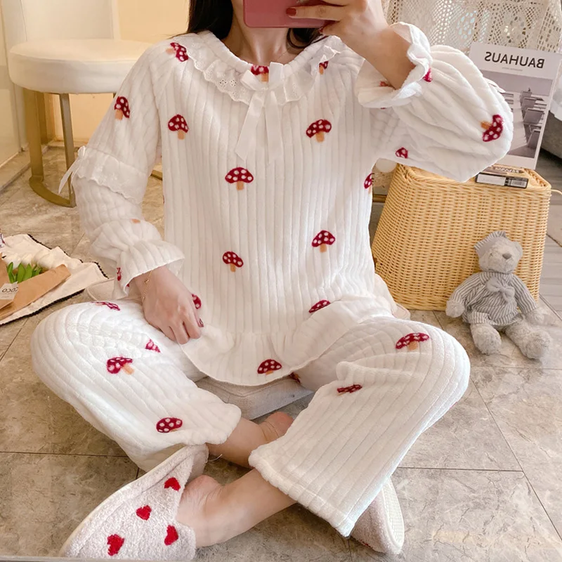 Princess Style Print Warm Pajamas Winter Lace Lapel Collar Long-Sleeved Pullover Top With Pants Two-piece Women Home Sleepwear