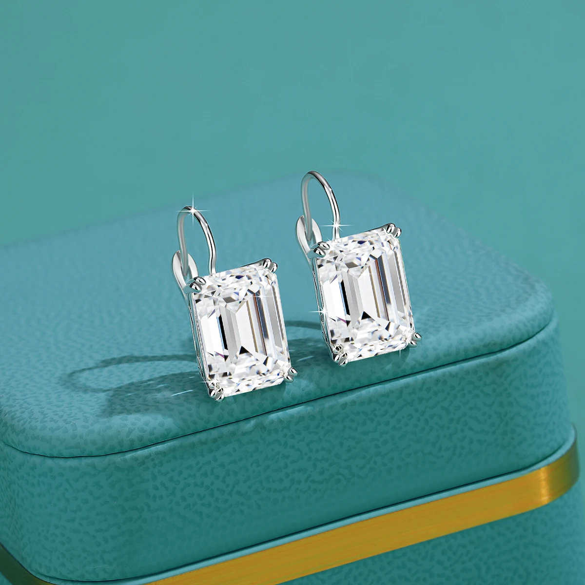 

10CT Emerald Cut D VVS1 Moissanite Hoop Earring for Women s925 Sterling Sliver Plated 18K Gold Earrings Fine Jewelry