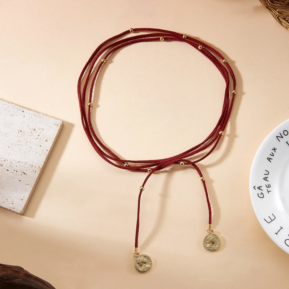 Trendige mehrschichtige Samt-Kordel-Schleifenkette für Damen und Herren, Retro-Western-Ästhetik, runde Perlen, Schleifenknoten-Choker-Schmuck. – Detail 24