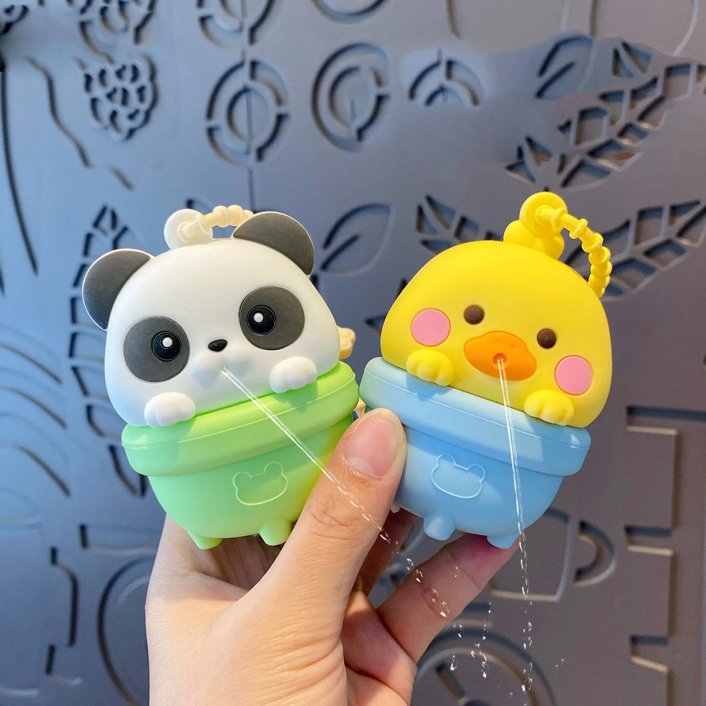 Creative Water-absorbent Press Keychain Body Spray Water Animals Dinosaur Panda Duck Keyring Kids Backpack Pendant Key Chain