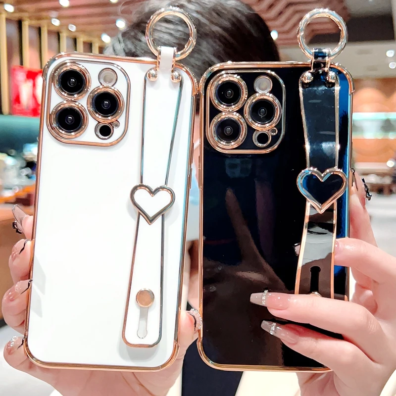 Luxury Love Heart Candy Wrist Strap Case For iPhone 14 13 12 11 Pro Max X Xs XR Max 7 8 Plus Hand Band Soft Bumper Cases Cover