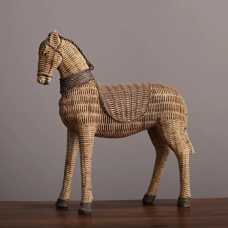 

Nordic Wicker Texture Resin Horse Statue, Living Room TV Cabinet Decor, Home Office Shelf Ornament, Modern Soft Furnishing