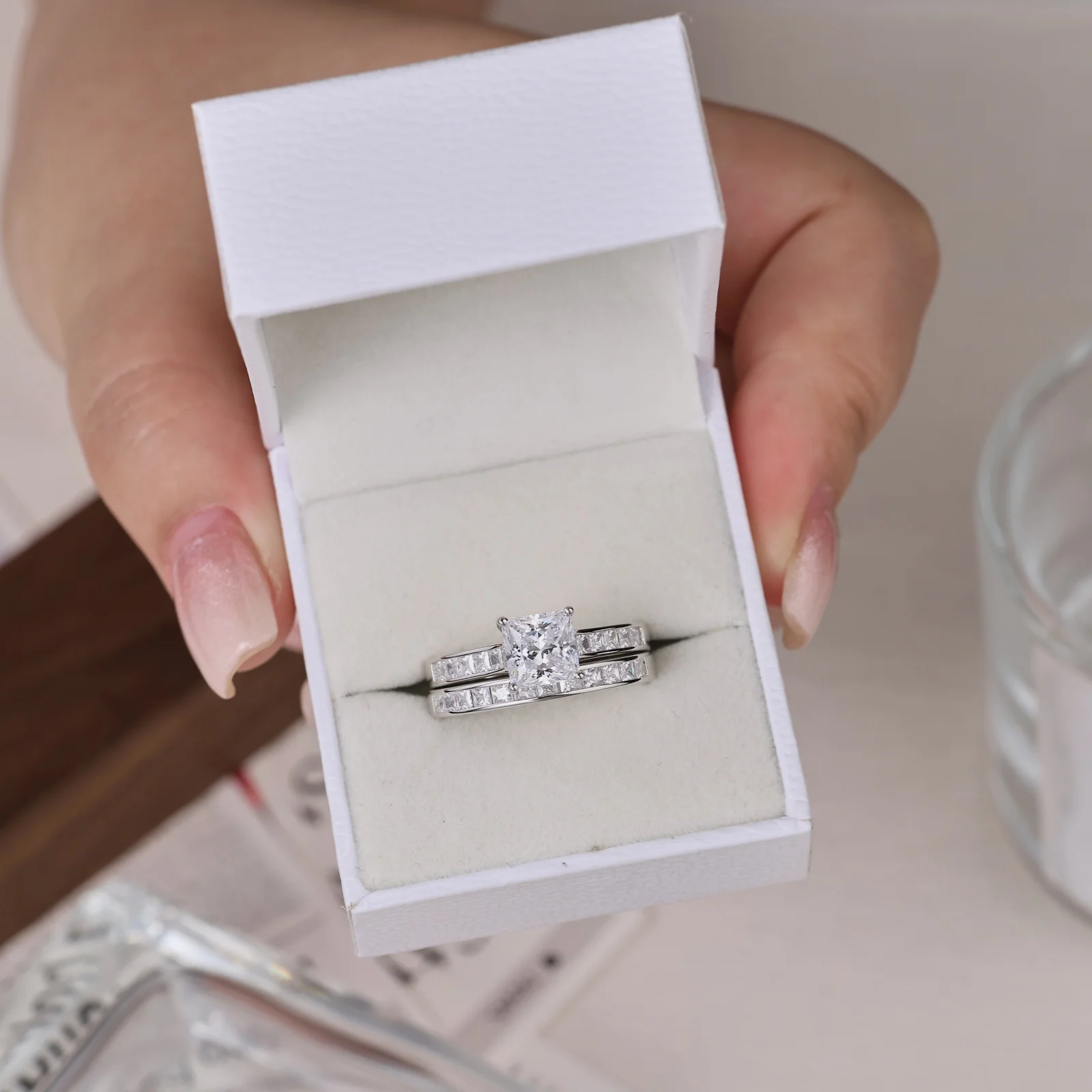Newshe 2 Pcs GRA Certified Moissanite Princess Cut Wedding Rings Set for Women 925 Sterling Silver Engagement Ring Jewelry