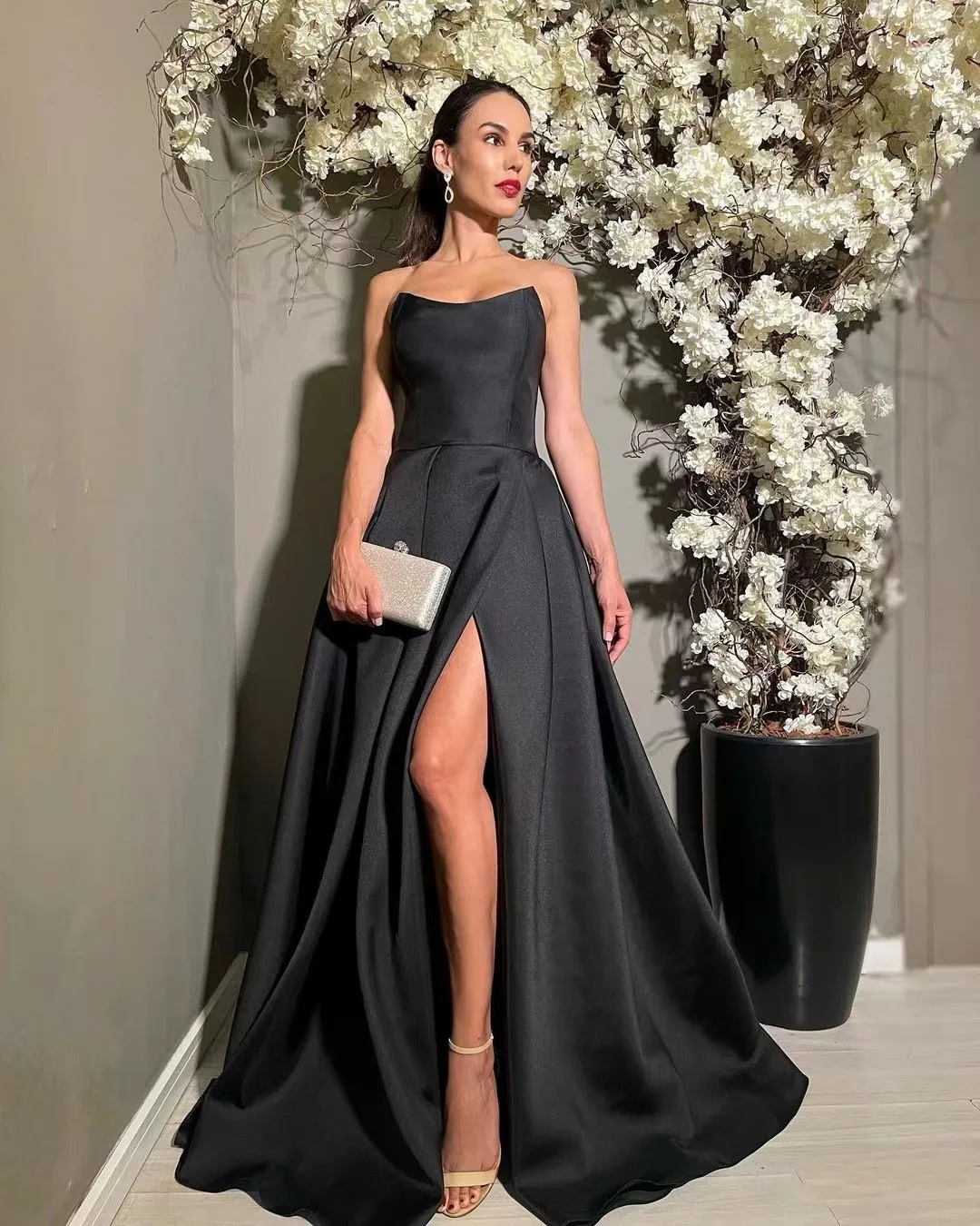 

Fashionvane Black Side Slit Satin Prom Dresses Strapless Zipper Back Women Wear Long Evening Party A Line Formal Banquet Gowns