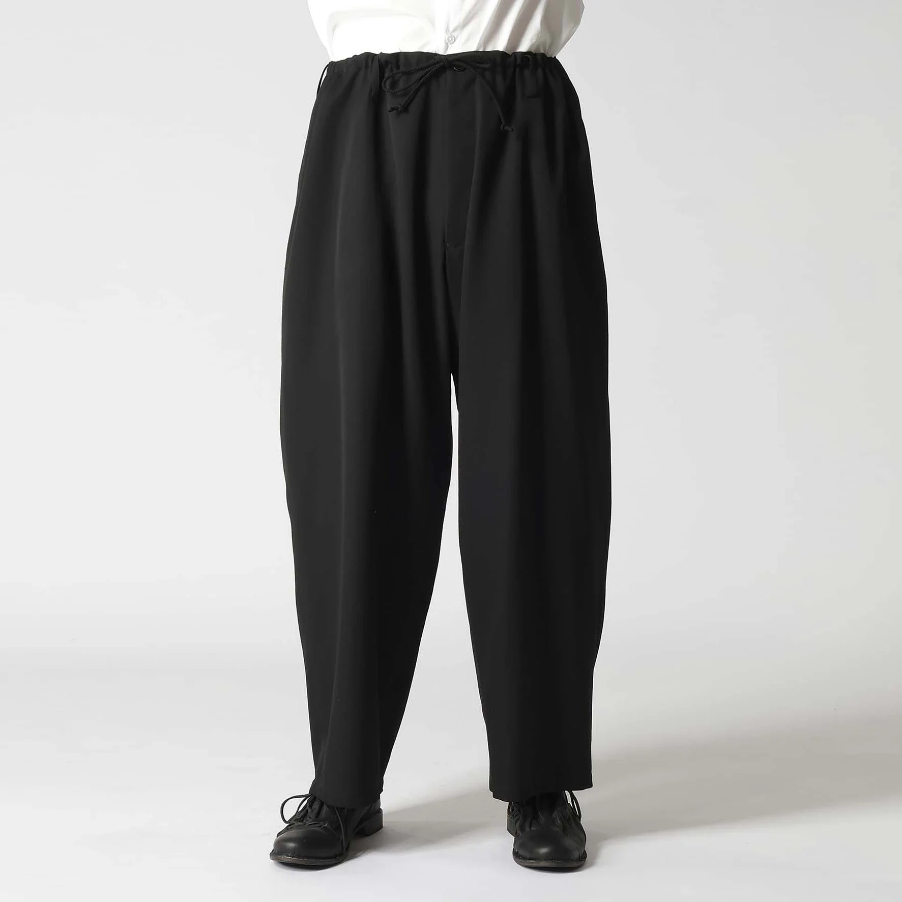 

YOJI OOAK loose black casual pants for men Draping Haren Pants Wide leg Pants Suit pants for men