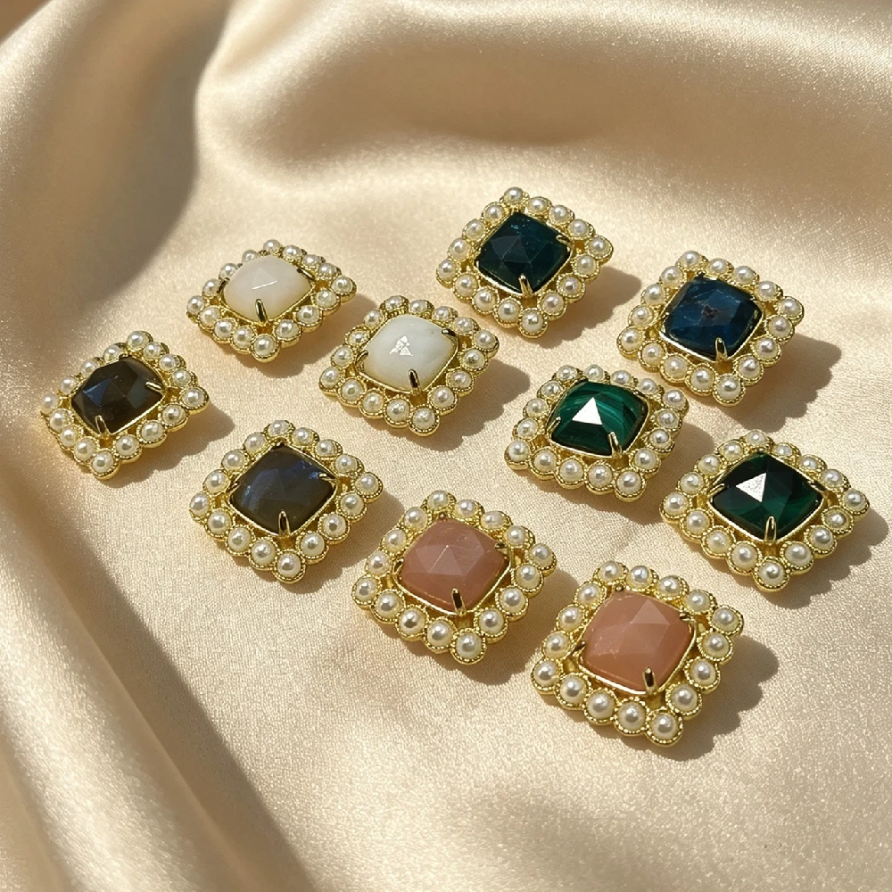1Pair Square Cut Mineral Stone Pearl Halo Frame Stud Earrings Vintage Women Daily Wear Ear Decor Golden Plated E2R672