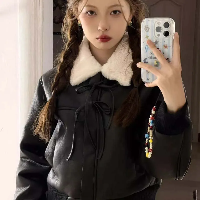 

Зимние пальто 2025 года, женская короткая мотоциклетная куртка, топы, верхняя одежда, утепленное бархатное черное кожаное пальто из искусственного меха, женская одежда