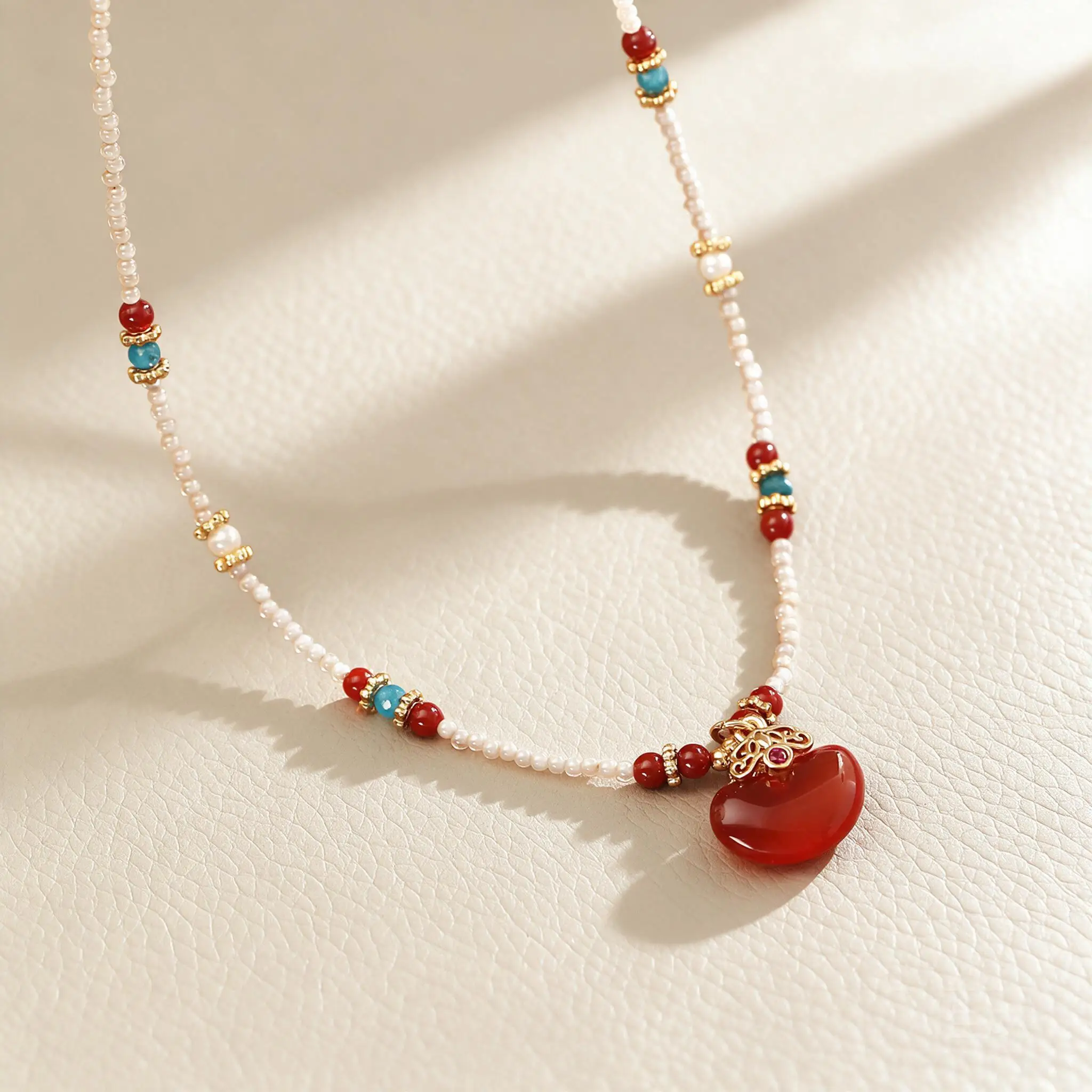 New Chinese Style Natural Red Agate Acacia Bean Pendant Necklace Pearl Beaded Real Gold Plated Elegant Vintage Choker For Women