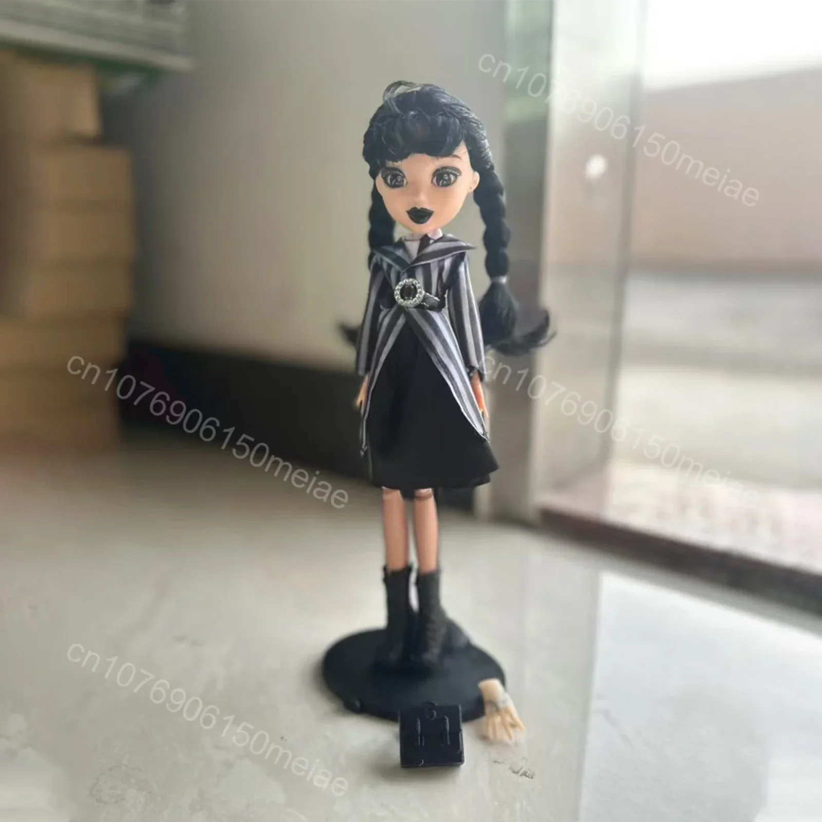 Quarta-feira addams figuras de ação dos desenhos animados novos brinquedos das crianças addams família boneca quarta-feira boneca decoração do quarto com suporte boneca