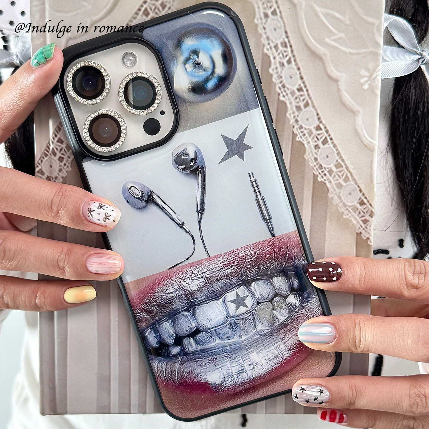 Artistic Mouth Earphones Black Frame Y2K Phone Case For Samsung S23 FE S24 Plus S26 Ultra S25 Edge Anti Drop Silicone Back Cover