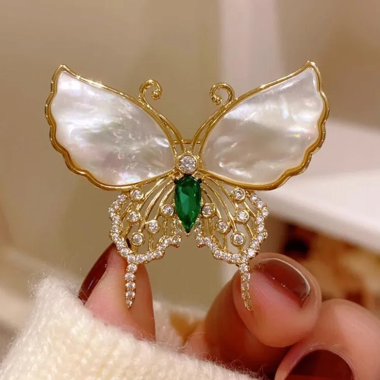 2024 New Shell Rhinestone Butterfly Brooch Women's Lapel Pin Luxury Party Clothing Set Daily Jewelry Accessories