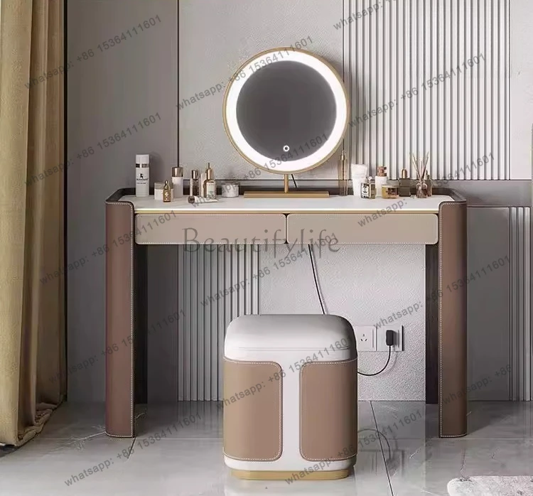 

Легкий роскошный туалетный столик, высококачественный итальянский минималистичный туалетный столик для небольшой квартиры.