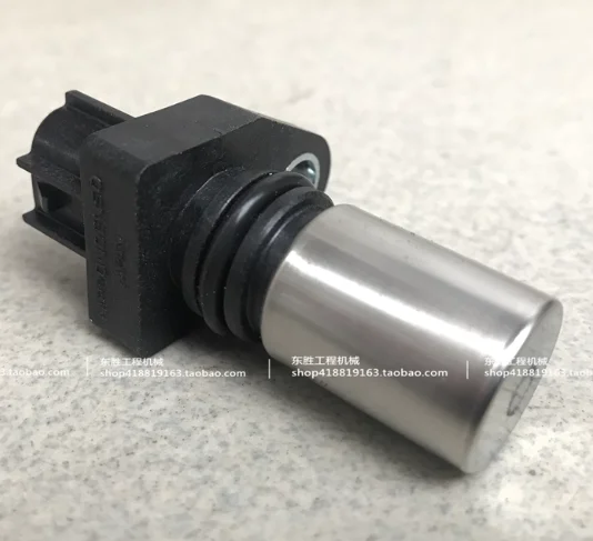 

For Isuzu Qingling FVR FVZ 6HK1 Fire Truck Crankshaft Position Sensor 029600-0570