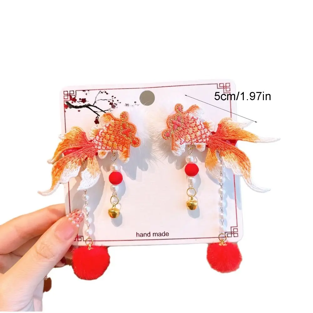 Chinese Style Fish Tassel Hair Clips Good Lucky Plush Ball Duckbill Clip Hanfu Hairpin Barrettes Hair Side Clip Hair Accessories