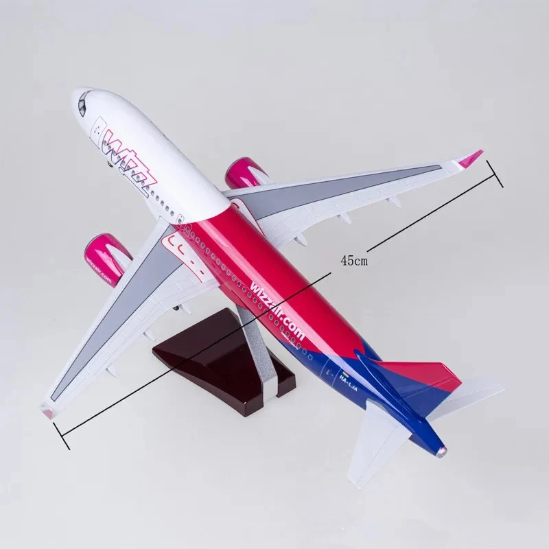 47 سنتيمتر طائرة نموذجية طائرة 320NEO WIZZ الخطوط الجوية A320 NEO عشاق الطيران هدية الراتنج الطائرات مع عجلات و مصباح ليد