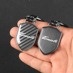 Nuovo portachiavi per auto con scudo nero lucido in fibra di carbonio regalo aziendale di moda per accessori per lo Styling dell'auto Alfa Romeo Tonale
