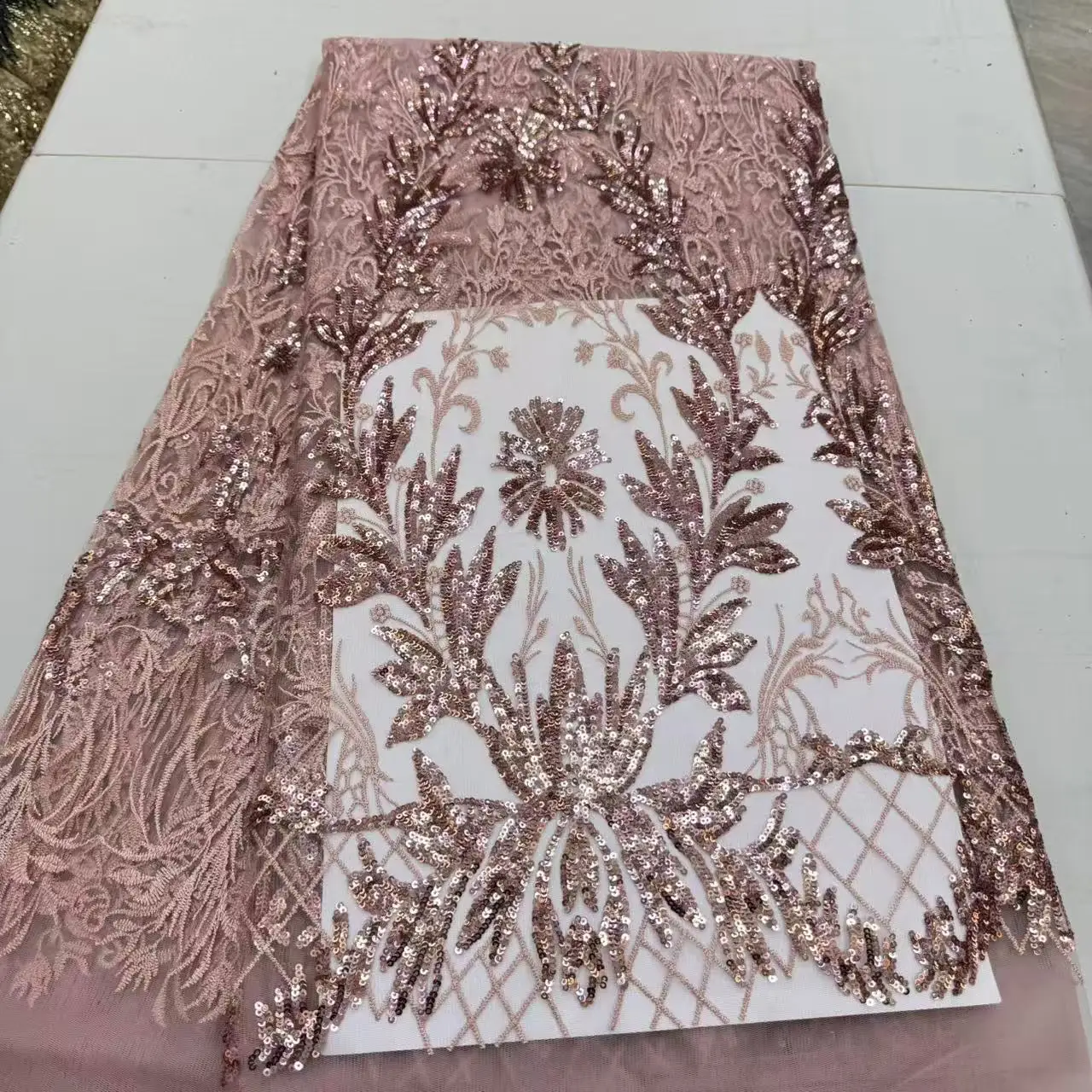 

Нигерийская кружевная ткань с блестками, 2026, высокое качество, африканское кружево, французский тюль, кружевная ткань с вышивкой и блестками для праздничного платья