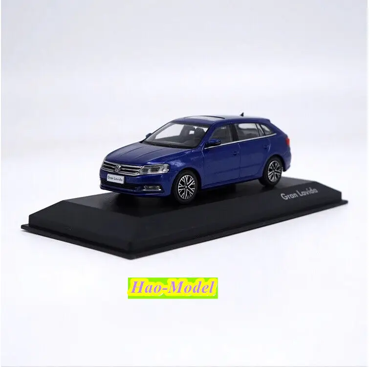 Juguetes de aleación de Metal fundido a presión para niños, regalos de cumpleaños para niños, exhibición de Hobby, adornos de colección, Shanghai, Volkswagen, Gran Lavida, 1:43