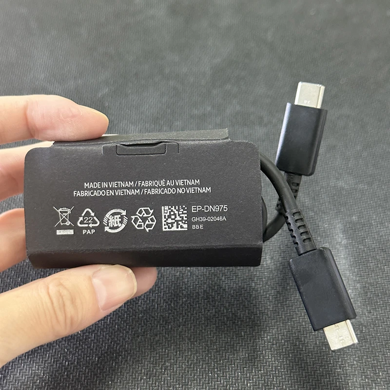 ア*ダ様 【おまけ充電器あり】Samsung Galaxy S25 ブルーブラッ S9e060418b1384ae382f13e53b1ffd