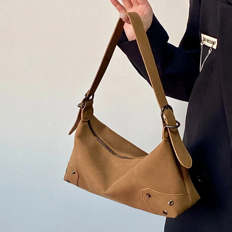 

Retro Rivet Women's Pillow Underarm Bags Trendy Versatile Ladies Shoulder Crossbody Bag Matte Leather Female Purse Handbags