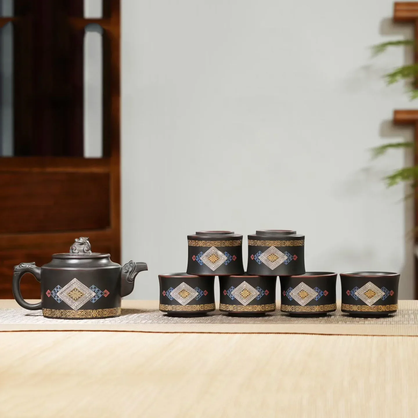 Nixing pottery purple sand teapot Zhuangjin ethnic style characteristic pot Qinzhou, Guangxi