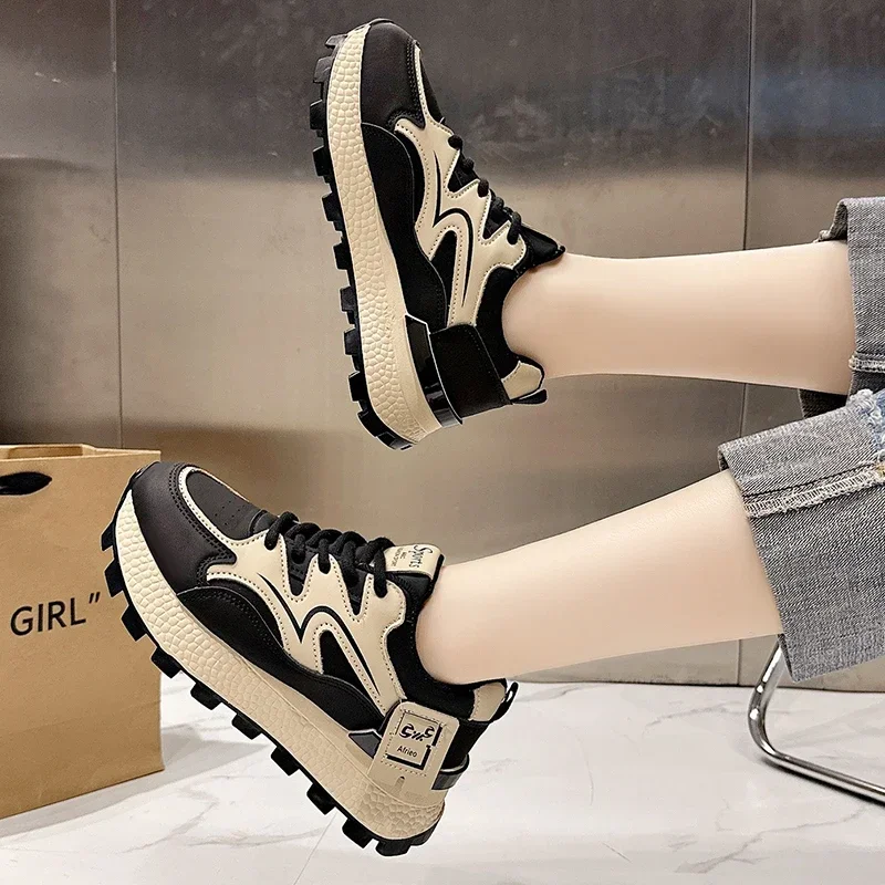 Forrest Gump Donna 2024 Primavera Nuovo Versatile Suola Morbida Waffle Scarpe Sportive e Casual Scarpe Singoli Suola Spessa Scarpe da Papà