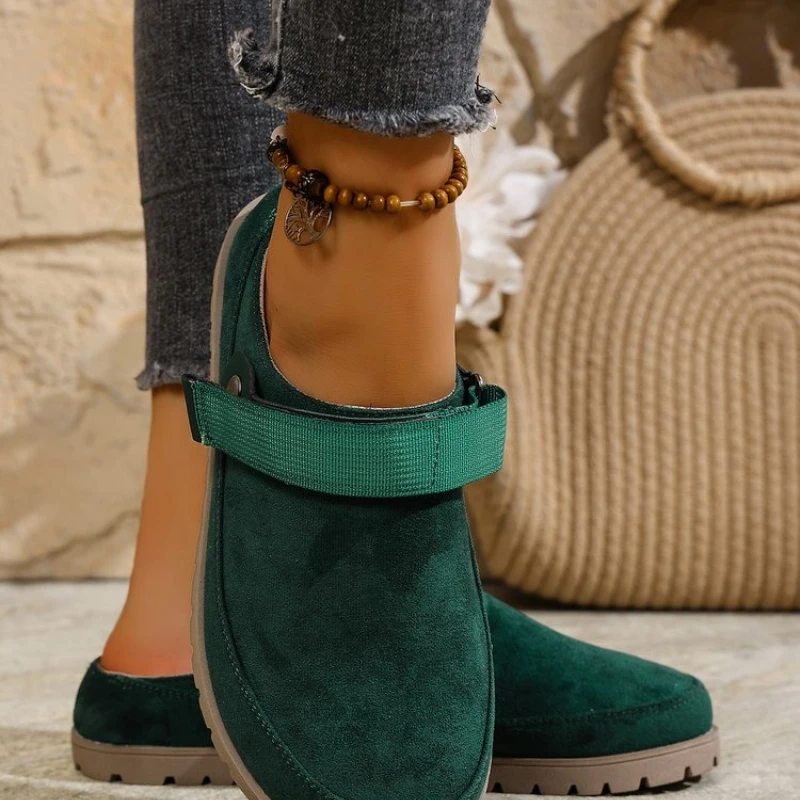 النساء نعال مسطحة 2025 جديد مغلق تو الشرائح النساء في الهواء الطلق صندل مسطح قباقيب غير رسمية النعال الصيف الفلين أحذية منصة النساء