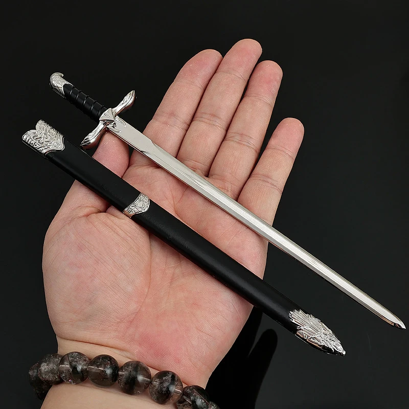 22cm Sword of Altair Mask Keychain AC Game Peripherals Creed 1:6 Doll Equipment Spear Model Keychain Toys Sword