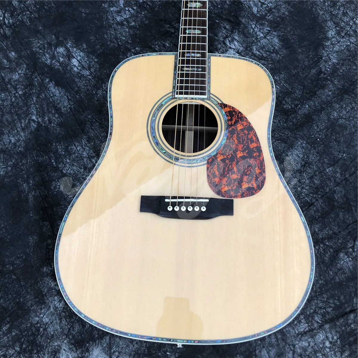 

41 Inches D Type 45 Solid Spruce Top Acoustic Guitar Rosewood Fingerboard and Body Guitarra