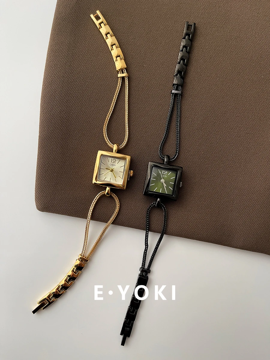 New Small Square Watch With Bracelet, Minimalist And Elegant Quartz Watch For Women, A High-End Selection Of Timepieces.