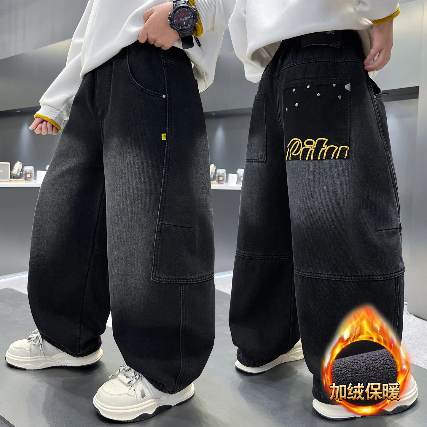 

Boys Big Pocket Letter Print Straight-Shield Jeans 2025 New Street Style Letter Pocket Insulated Jeans Medium Big Children 4-14Y