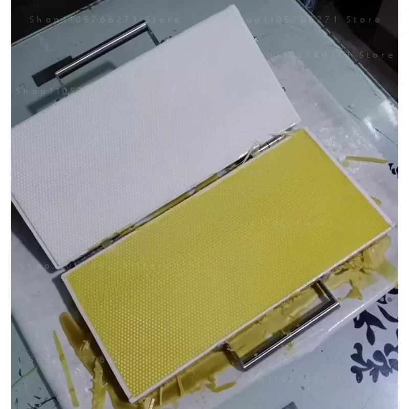 Hand Press Nest Base Machine Water-Cooling Beeswax Mold Beeswax Foundation Machine Beekeeping Honeycomb Foundation Machine