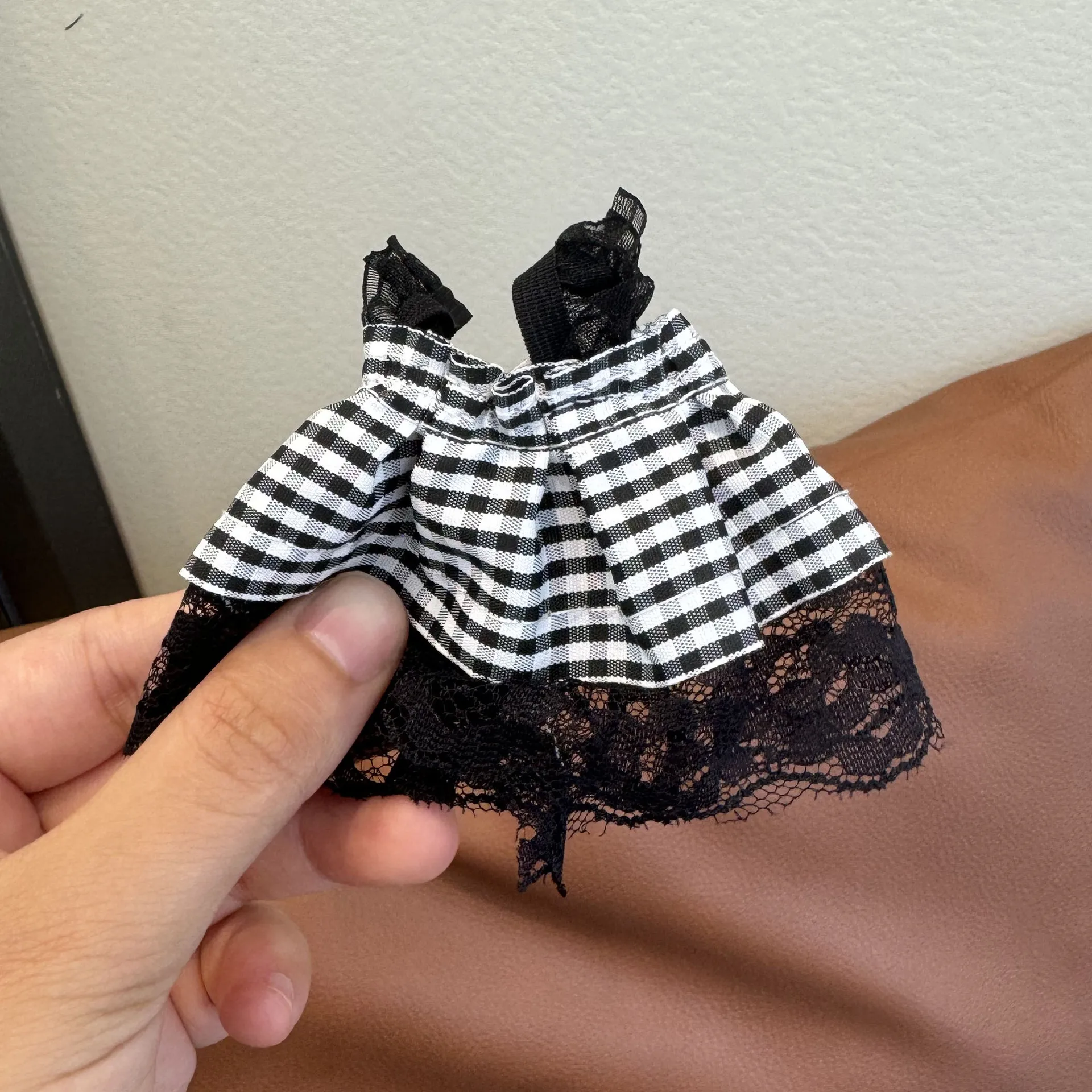 Sexy Leopard Print Labubu Dress Fashionable Custom Knitted Hat 17cm Labubu Replacement Outfit Camellia Leather Shoes